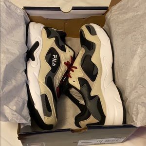 Women’s Luminance sneakers FILA size 10